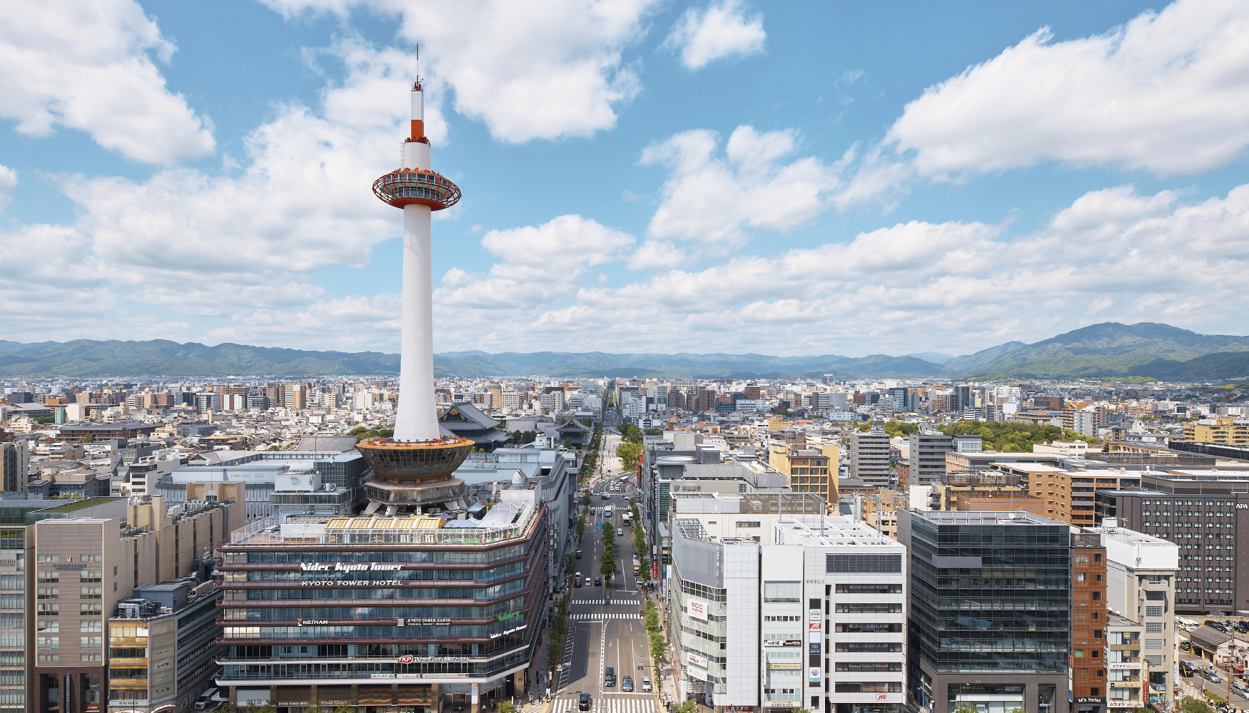 京都タワー | JR京都駅徒歩2分京都の観光地を一望できる京都のランドマークタワー